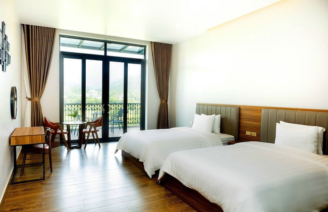 TICO VILLA TAM DAO - Photo 1