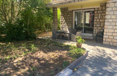 Rez de villa Grand T2 proche plage Marvivo-Sablettes - Foto 1