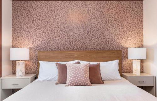 Brand New Condo in the Heart of Traverse City! - Foto 15