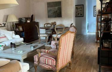 Chalet Ciudad Ducal con piscina y jardin - Foto 10