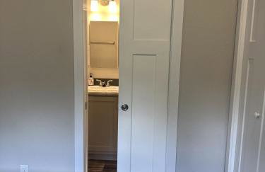 Charming Tiny Home! Close to Oxford, Sardis Lake, Safari Animal Zoo - Foto 26