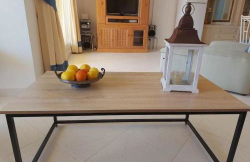 Estupendo apartamento en primera línea de playa y con vistas al mar - Foto 21