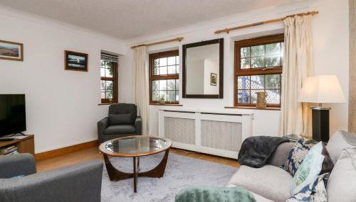 Time and Tide - Photo 4