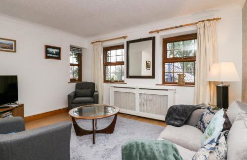 Time and Tide - Photo 4