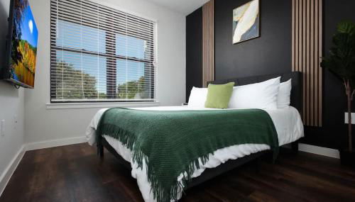 Cozy 2BR w Pool Gym Near Rvrwalk Dome Conv Ctr - Foto 4