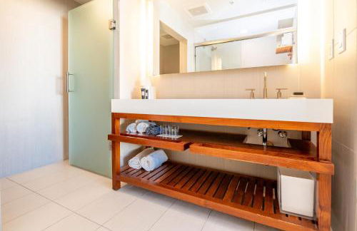 High Floor Luxury 2BR 2BA, Sleeps 6, Resort Access - Horizon by HomeStakes Stays - Foto 37