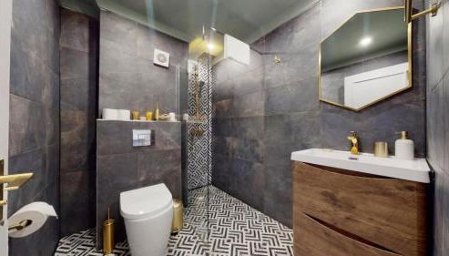 Stunning Hyde Park Home with Private Balcony & Lift Elevator Access - Foto 5