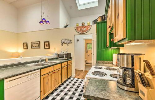 18 Mi to Crystal Mtn Couples Haven Near Lake - Photo 11