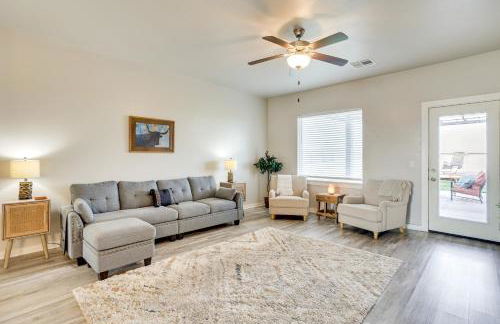 Golf, Swim, Relax Oklahoma Ranchland Retreat - Photo 4