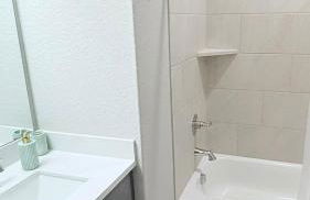 Luxury 5BR Retreat I Resort Access Near La Cantera - Foto 37