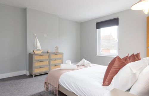 Modern 5-Bedroom Retreat Nr Coast - Foto 16