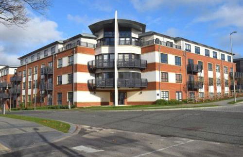 Blue Sky Apartments @Wallis Square, Farnborough - Foto 1