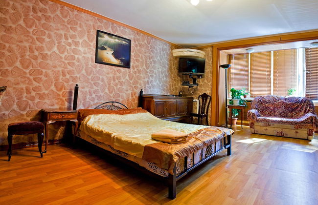 Lessor Apartments - Photo 4