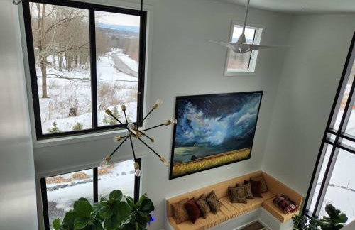 the Sugar Cube, a stunning, spacious, and modern villa with an orchard maze - Foto 19