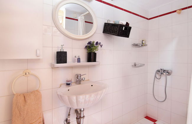 Oasis Pool House by GHH - Photo 31