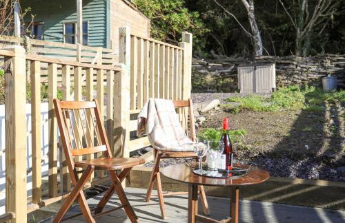 4 Ty Person - Photo 1