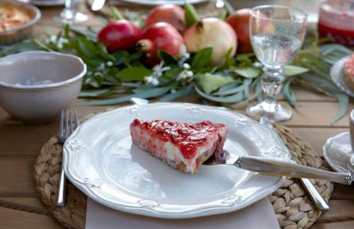 Avra Private Suites - Photo 6