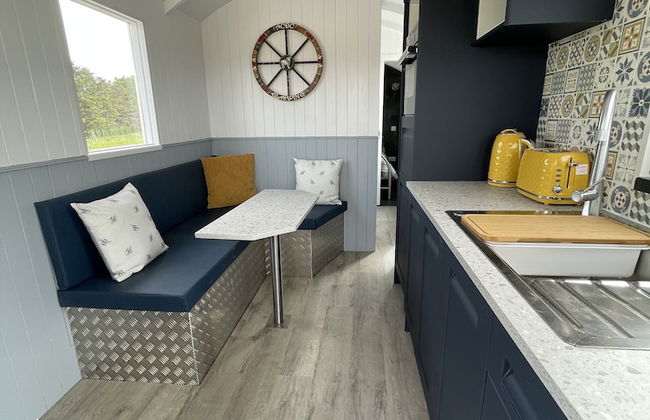 Acdc Glamping, Campervan , Caravan and Tent Resort - Foto 14