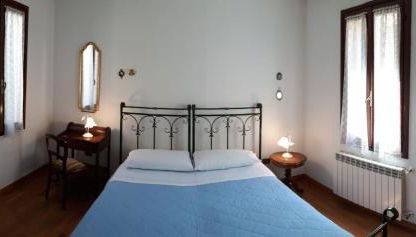 San Barnaba Artist's district house - Photo 4