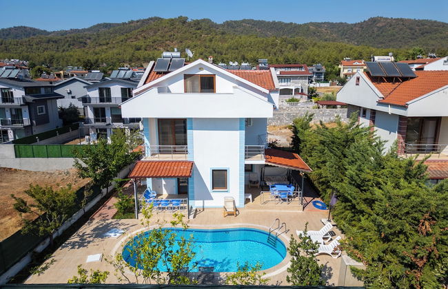 Talia deniz manzaralı 4 odalı lüks Villa - Foto 31