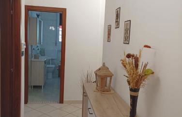 Sisters Home - Photo 2