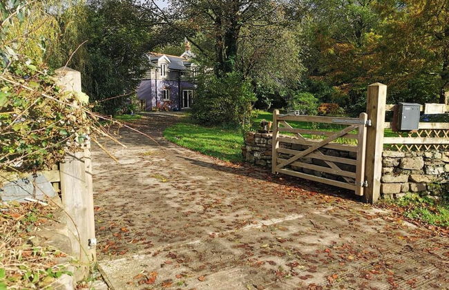 Countryside Cottage Retreat at Ty'r Cwm Farm - Photo 29