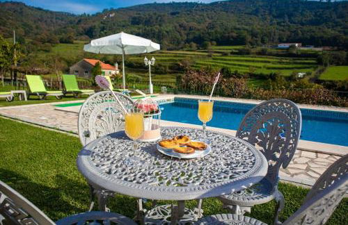 Casa dos Leões- Aldeia dos 4 abades - Foto 1