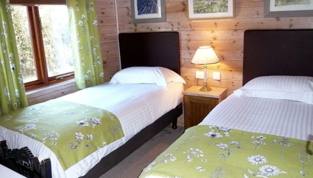 Lodge in Appledore Near Camber Sands Beach - Photo 5, Room