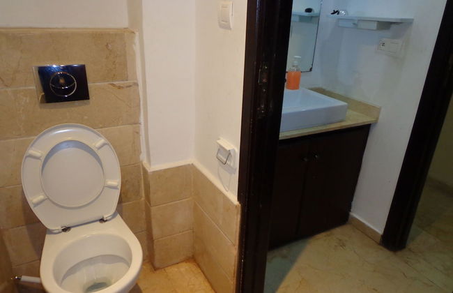 Apartment With Terrace - Photo 37