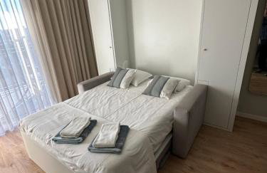 New Douro Tower 206 with shared pool and parking - Photo 25
