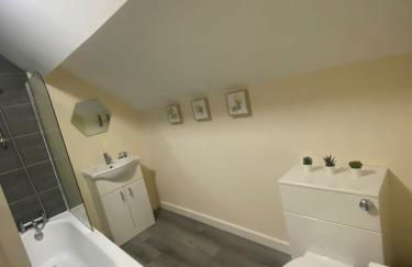 Hodge Bower Holidays - Ironbridge, Squires - Foto 12