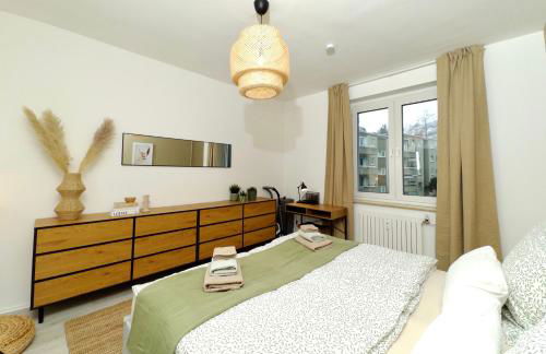 Moderne Wohnung mit Balkon ideal für Familien und Geschäftsreisende - Photo 5