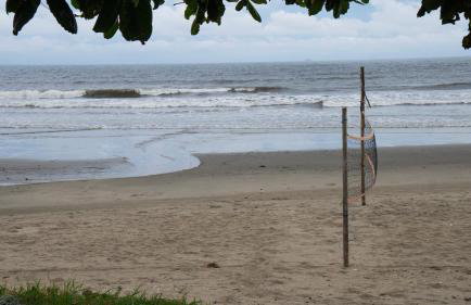 Vista para o mar e a poucos passos da praia - com Wi-Fi - Photo 36