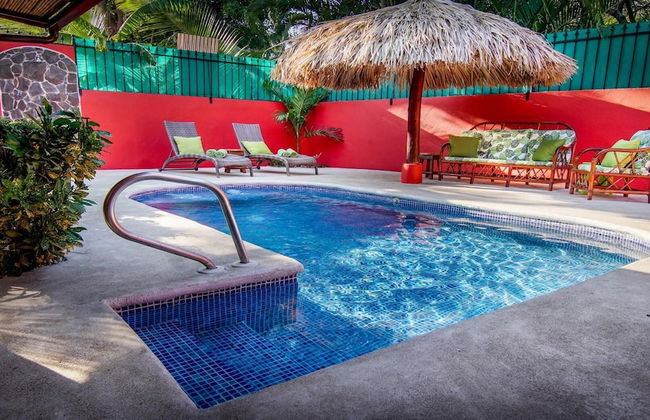 Big private home with pool in Surfside - a short walk from the beach - Photo 25