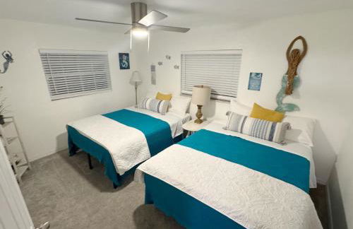 Spacious 4 bedroom 3 bath Clearwater Vacation House Cowboy Pool Fire Pit Games Close to Clearwater Beach Biking Trail Farmers Markets Harbor Health Spa Baycare Ballpark and Ruth Eckerd Hall Golf Courses - Photo 24