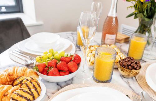 King Size Bed, City Centre, Long Stay Offers, Fast Wifi, Fully Equipped Kitchen, Dedicated Work Place - Foto 27