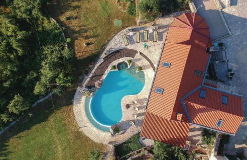 7 Bedroom Gorgeous Home In Grabovac - Photo 14