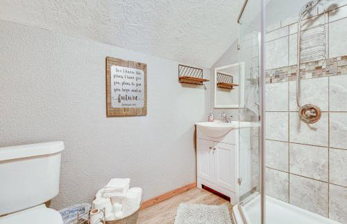 Expansive Mountain Home Rental with Yard and Fire Pit! - Foto 26