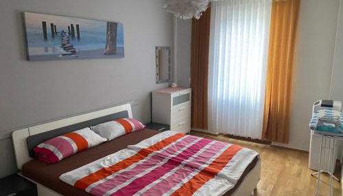 Zentrale 4 Zimmerwohnung mit kostenlosem Stellplatz - Foto 4