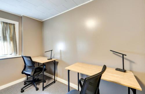 Steps to Crystal Lake Spacious Retreat with Views - Foto 15