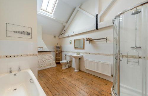 5 Bed in Middle Marwood oc-stepps - Foto 20