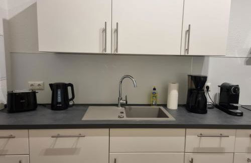 maremar - Design Apartment - Luxus Boxspringbett - Zentral - Küche - Arbeitsplatz - Highspeed WLAN - Foto 11