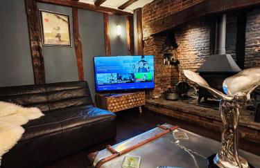 The Foremans House, With Hot Tub, A luxurious Historical pre 16th Century Grade II Listed House, location Essex in a picturesque Village, Country Pub In walking Distance - Foto 8