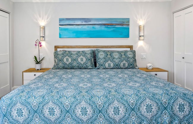 Luxurious & Spacious Ocean Vistas - Photo 9