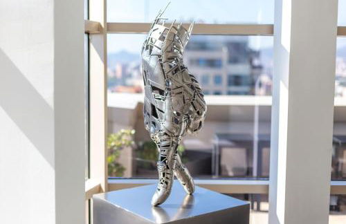 Penthouse Duplex with Epic Views - Photo 11