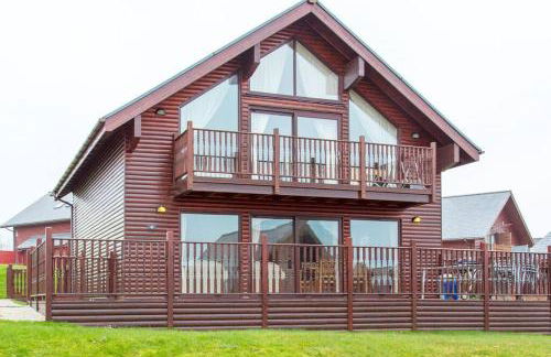 Retallack Resort 4 bedroom lodge - Hot Tub for hire on request -Pool & Spa - Foto 8