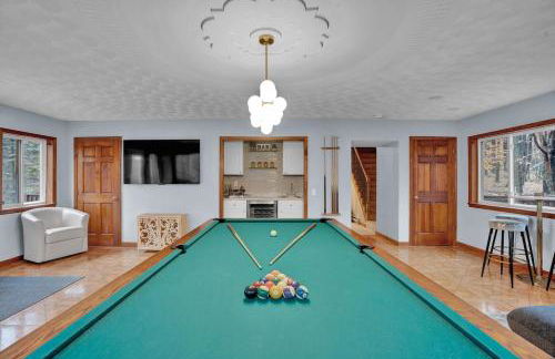 Winter Hideaway - Sled Hill, Hot Tub, Fireplace, Game Room - Foto 17
