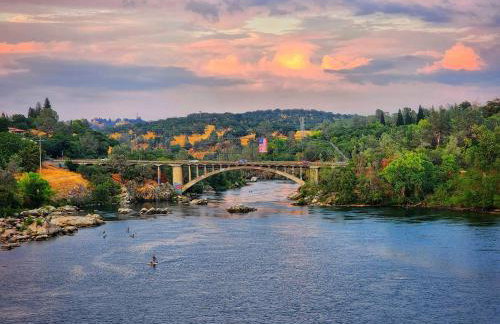 Executive home in a serene park like setting - Foto 33