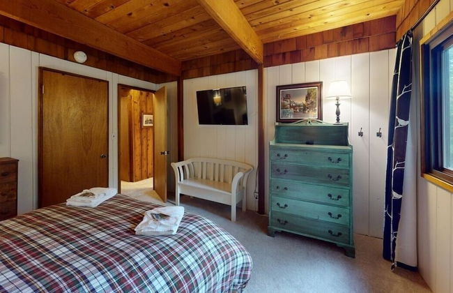 Treehouse Home Brought to you by GetAway Vacations - Photo 17