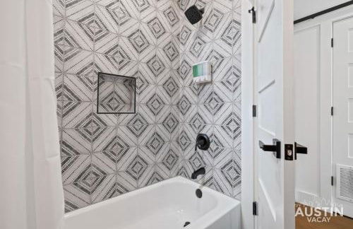 SoCo Eats, Zilker Days, Moody Nights 3BR 2.5BA w Upper Deck by Austin Vacay - Foto 44